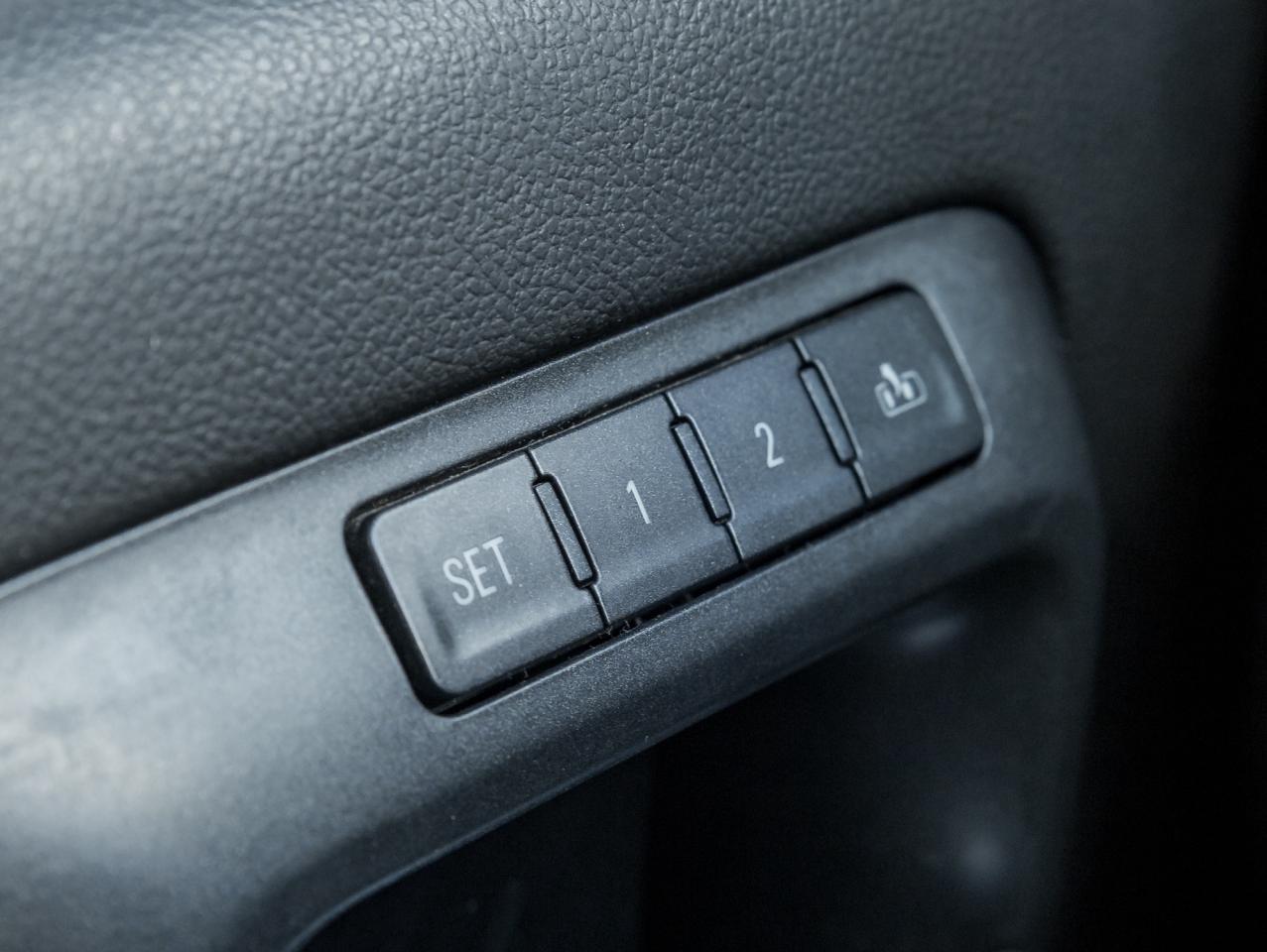 2018 GMC SIERRA 2500HD 4WD Crew Cab 153.7  Denali Photo