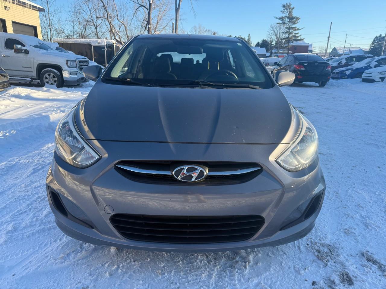 2015 Hyundai Accent GL (M6) 4dr Hatchback Photo