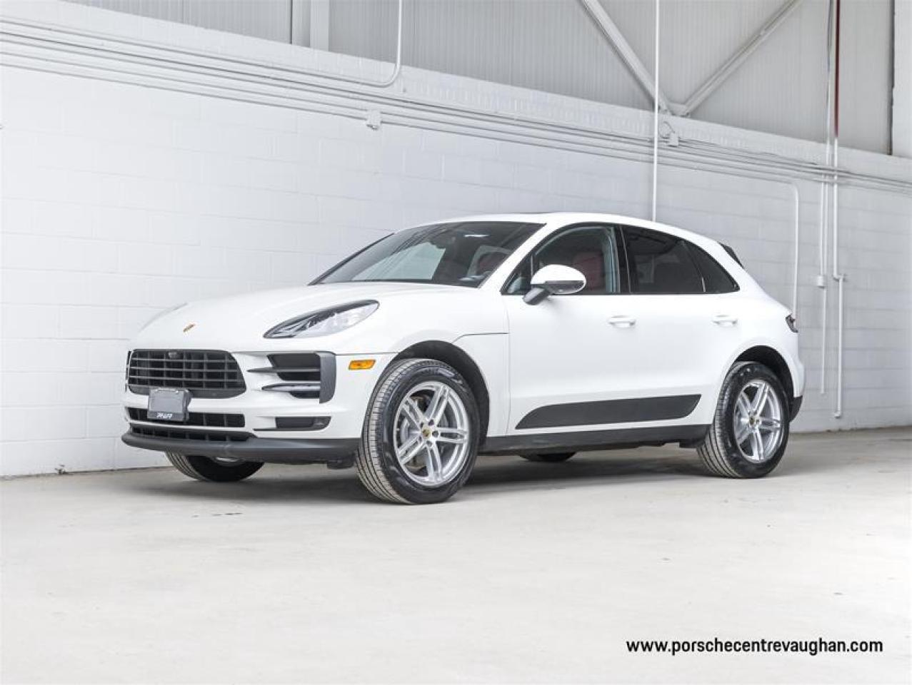 2021 Porsche Macan  Photo