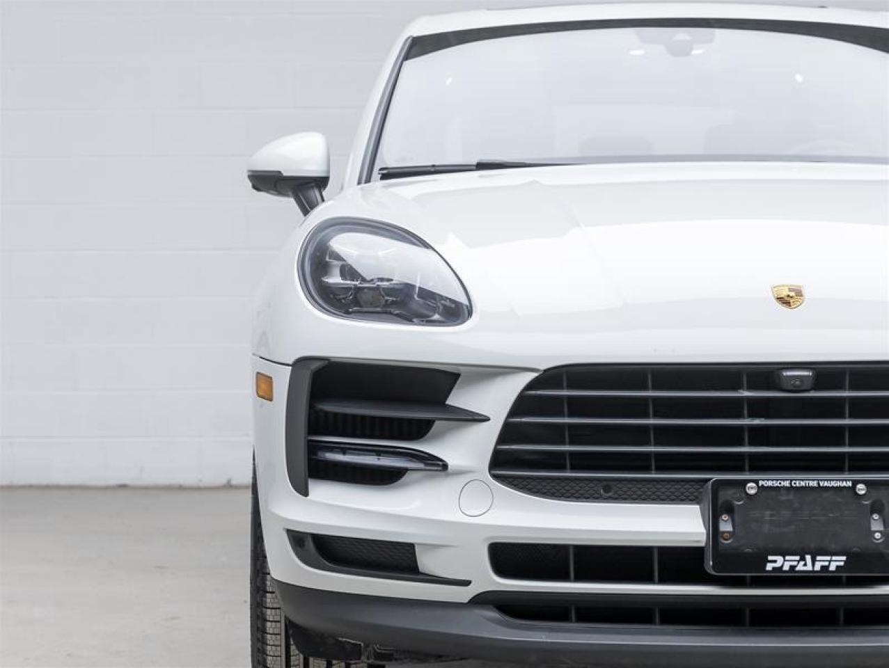 2021 Porsche Macan  Photo