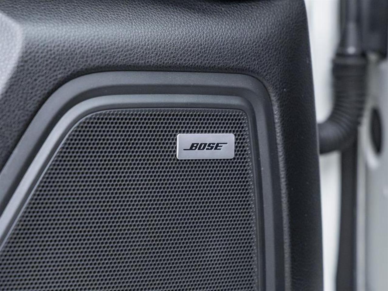 2021 Porsche Macan  Photo