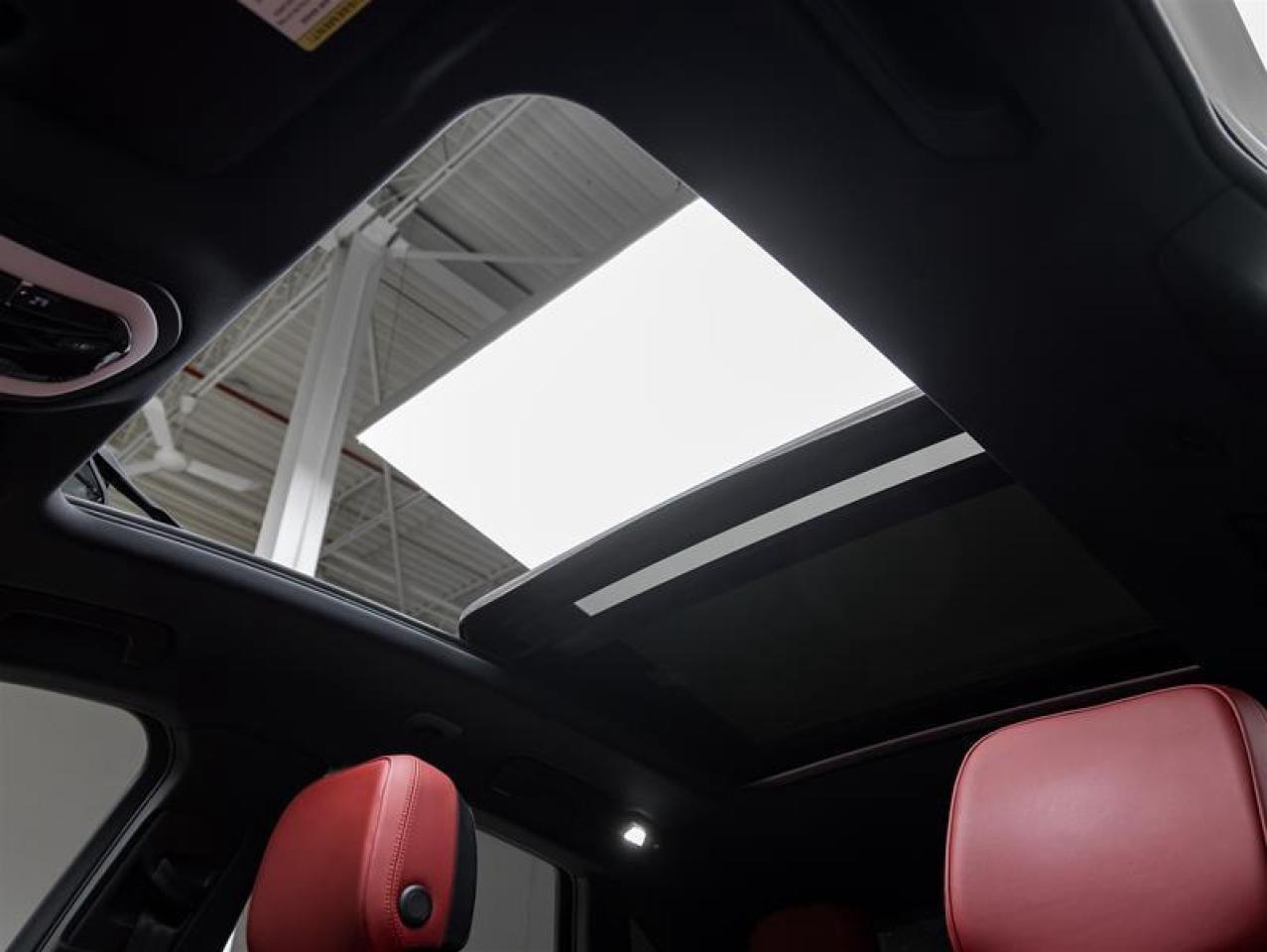 2021 Porsche Macan  Photo