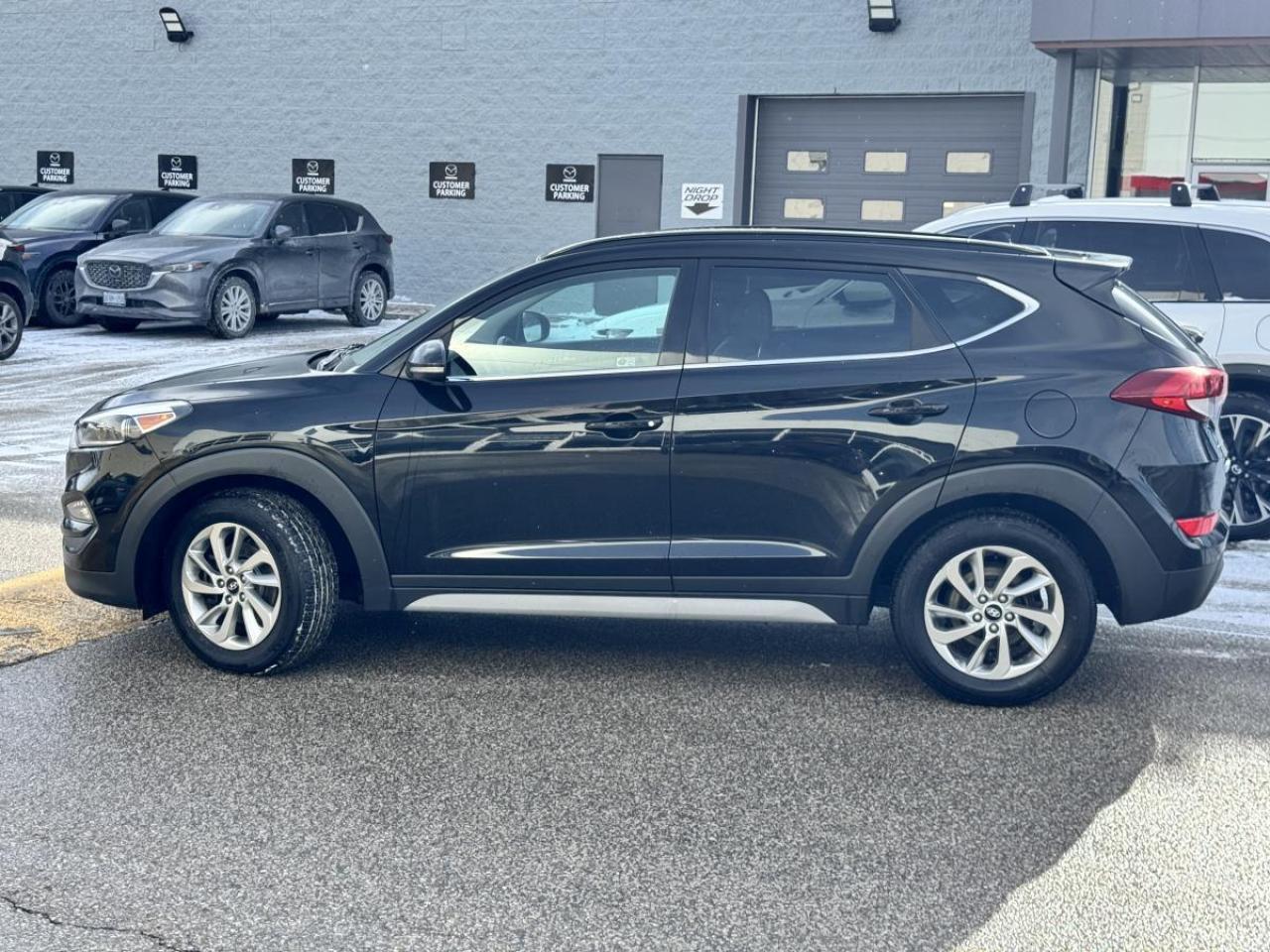 2017 Hyundai Tucson AWD LUXURY/ CERTIFIED/ CARFAX CLEAN/ MUST SEE Photo