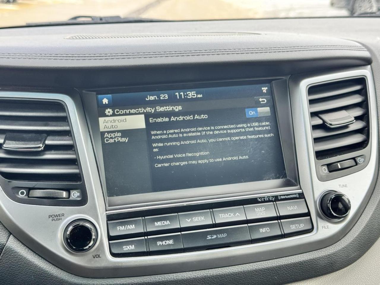 2017 Hyundai Tucson AWD LUXURY/ CERTIFIED/ CARFAX CLEAN/ MUST SEE Photo