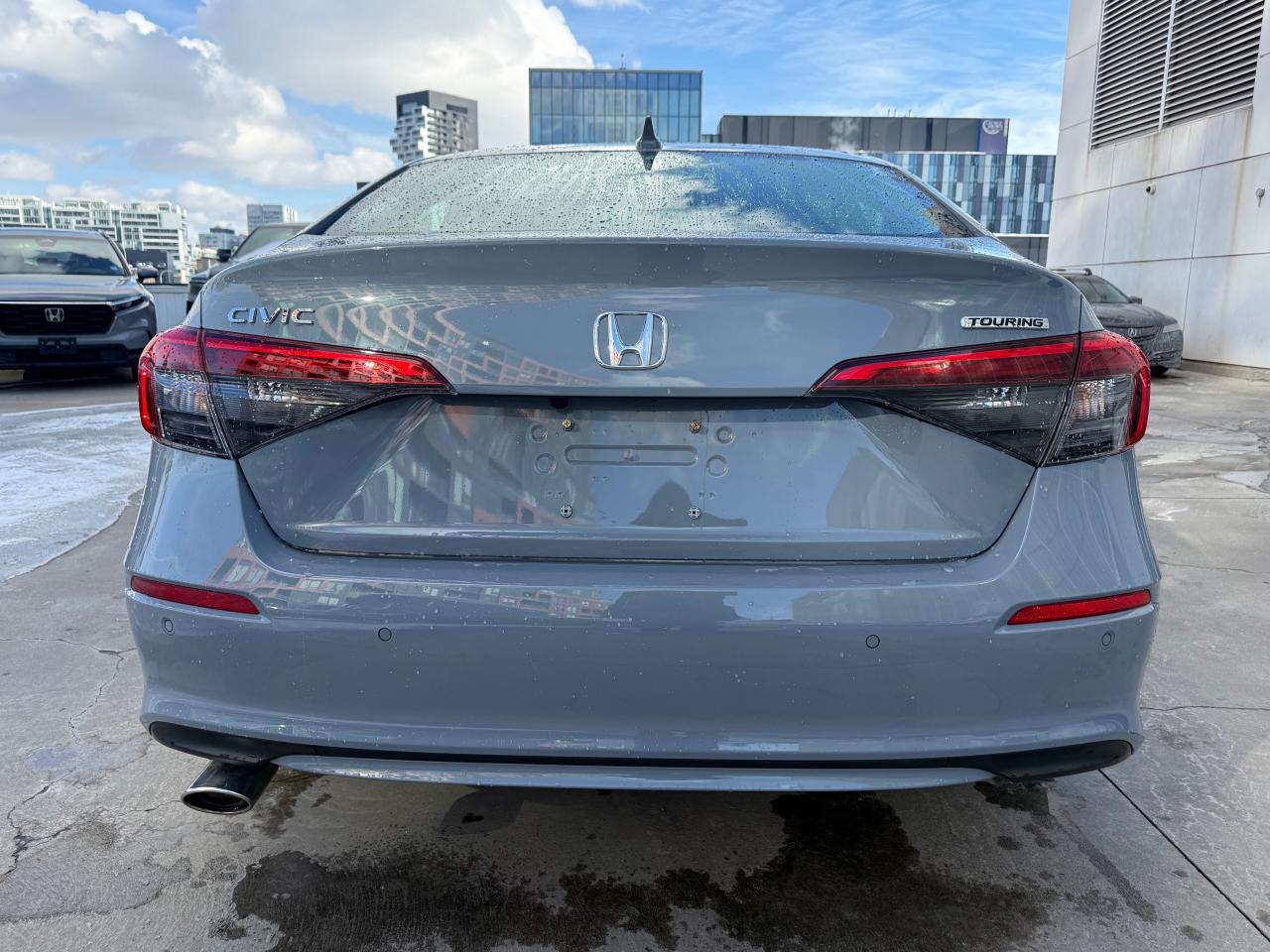 2022 Honda Civic Touring 4dr Sedan Photo