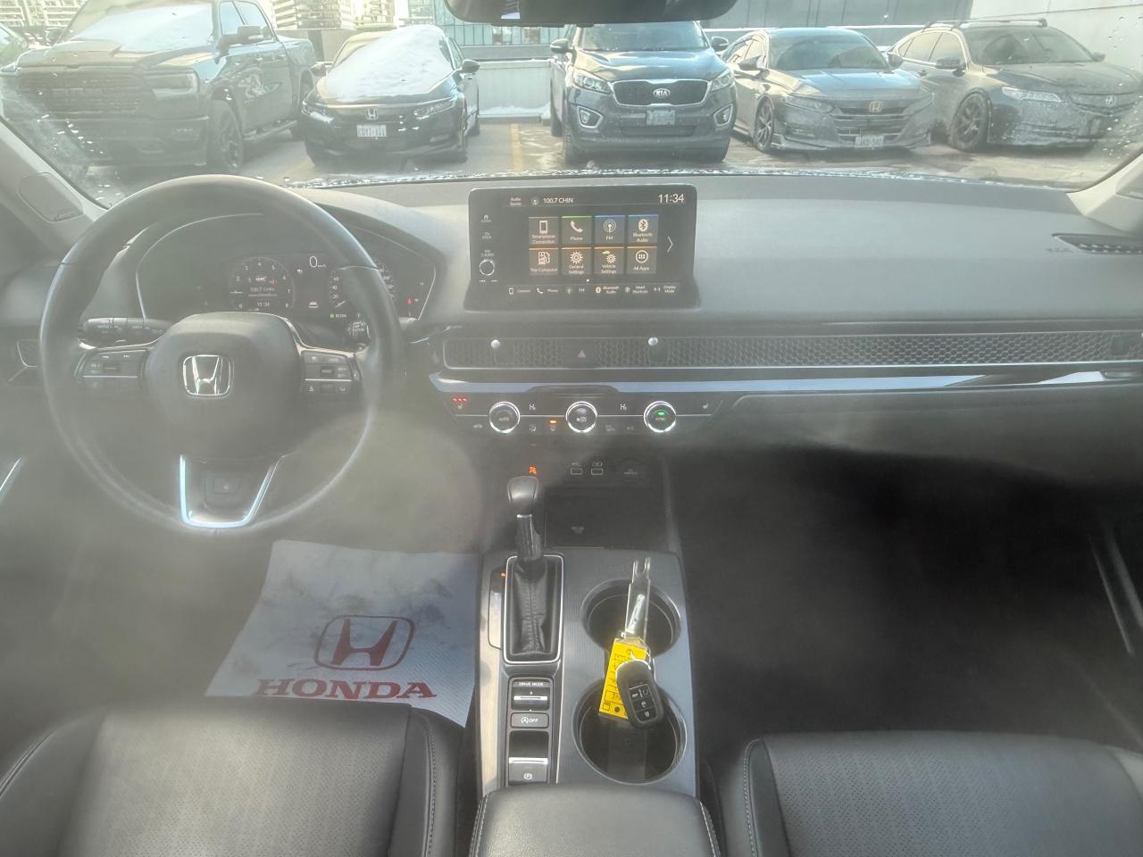 2022 Honda Civic Touring 4dr Sedan Photo