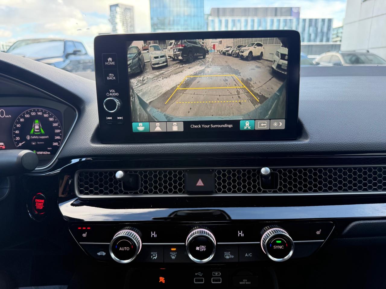 2022 Honda Civic Touring 4dr Sedan Photo