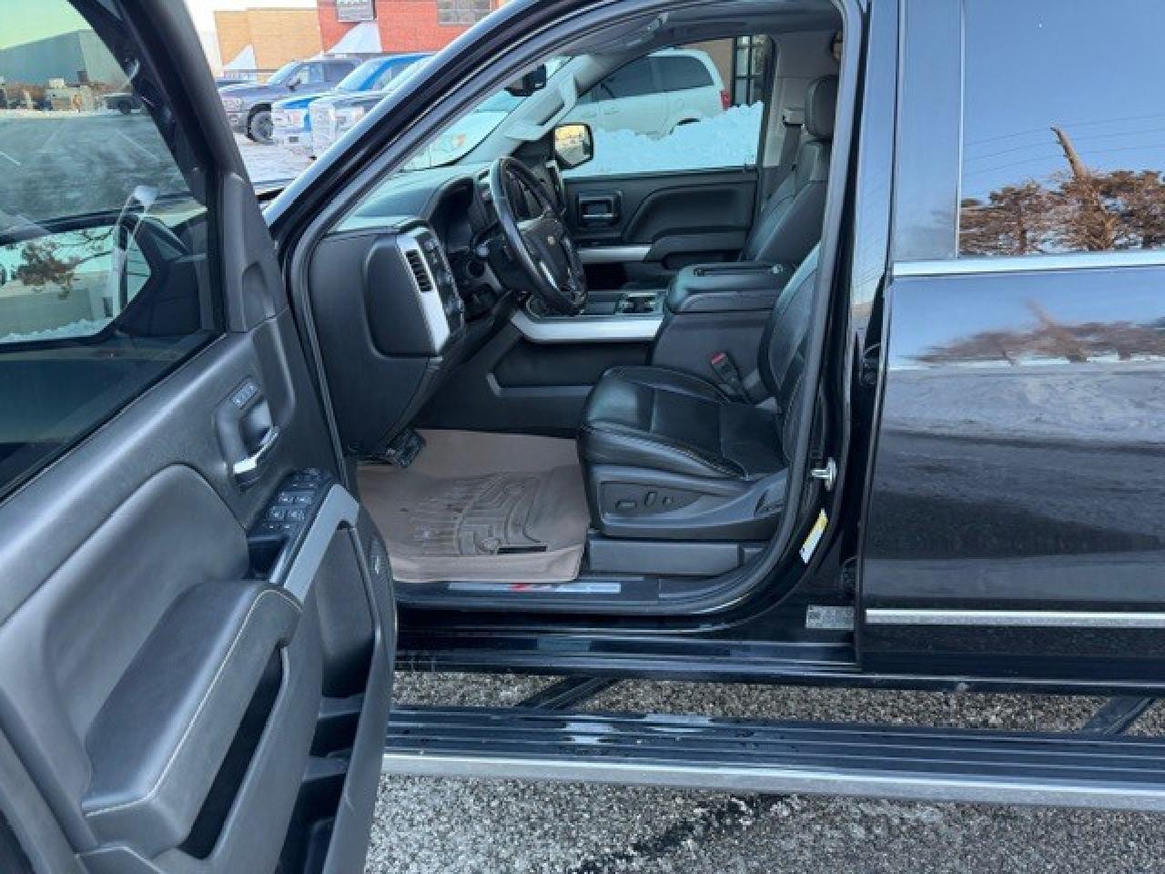 2018 Chevrolet Silverado 1500 5.3L V8 2LT W/2LZ LEATHER REMOTE STARTER CERTIFIED Photo