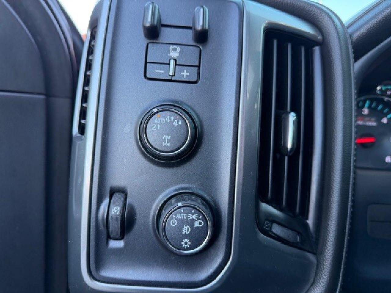 2018 Chevrolet Silverado 1500 5.3L V8 2LT W/2LZ LEATHER REMOTE STARTER CERTIFIED Photo