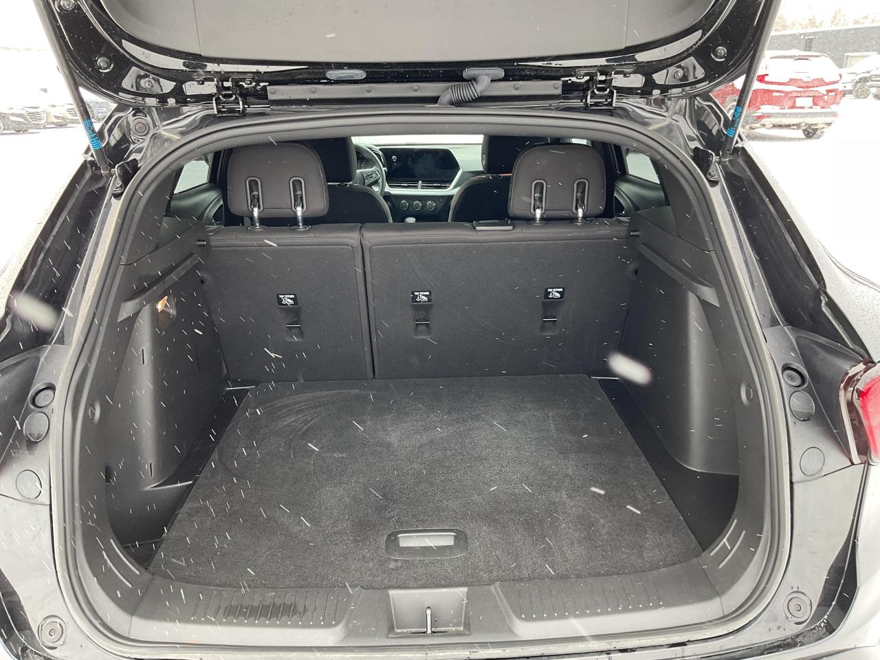 2024 Chevrolet Trax 1RS 4dr Front-Wheel Drive Photo