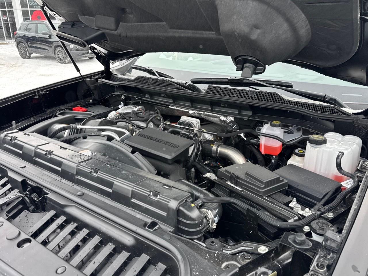 2026 Chevrolet SILVERADO 2500HD 4WD Crew Cab Standard Box Custom Photo