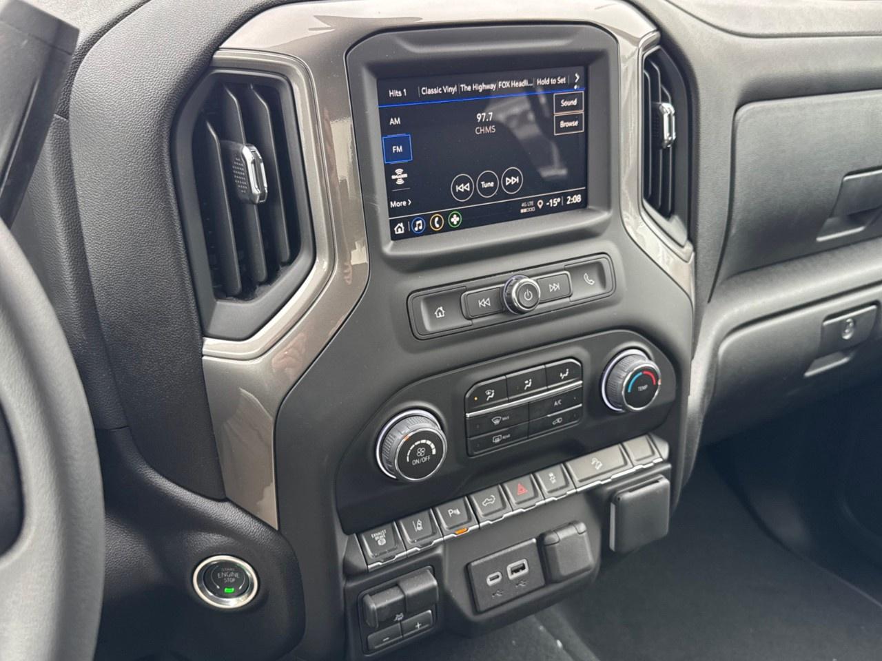 2026 Chevrolet SILVERADO 2500HD 4WD Crew Cab Standard Box Custom Photo