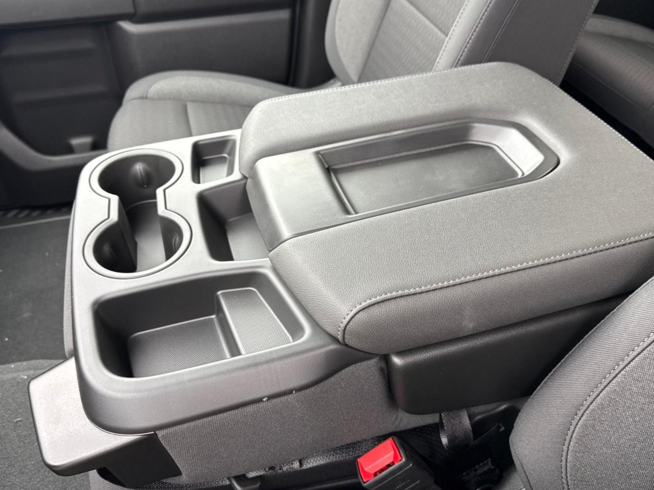 2026 Chevrolet SILVERADO 2500HD 4WD Crew Cab Standard Box Custom Photo