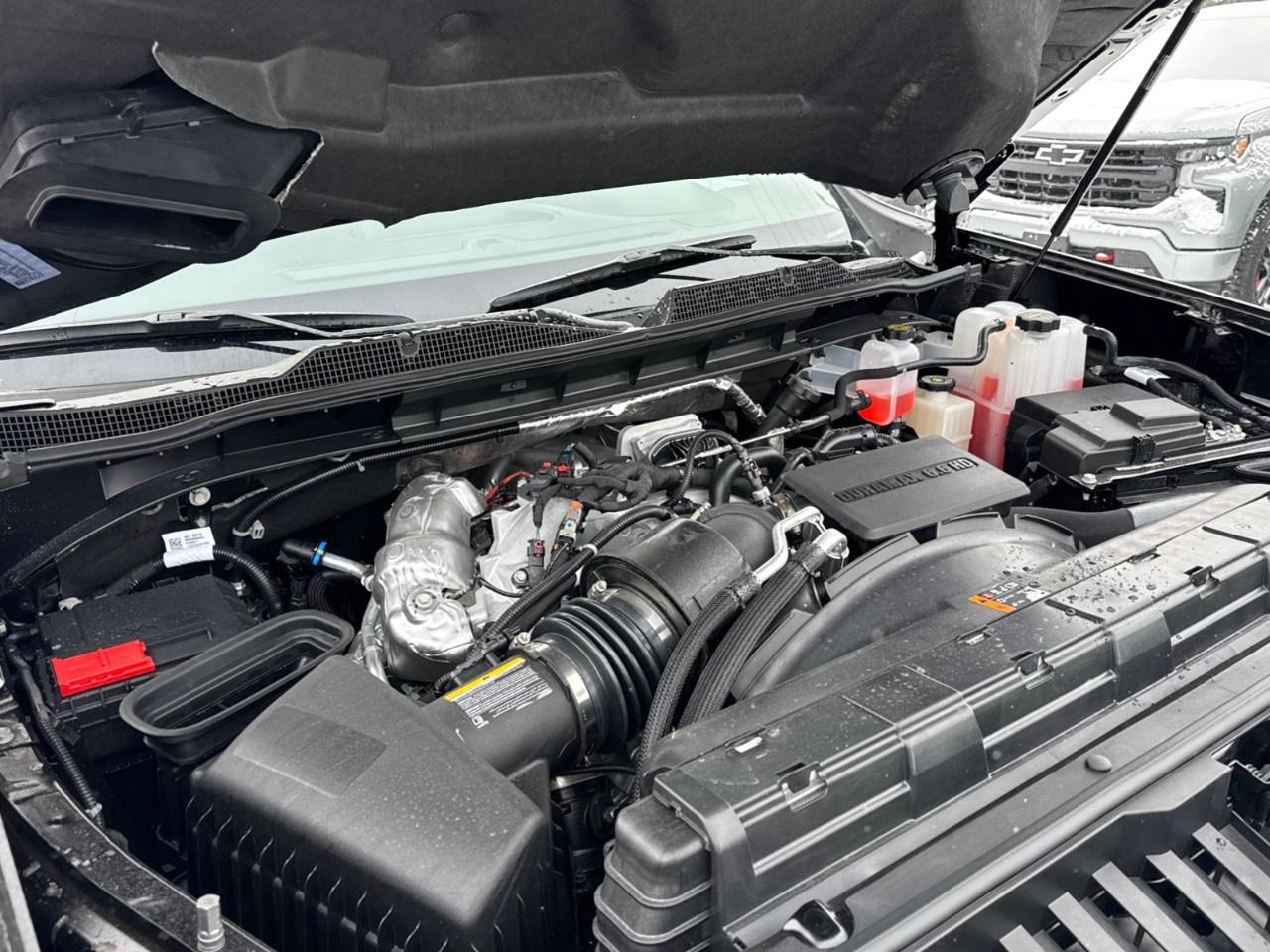 2026 Chevrolet SILVERADO 2500HD 4WD Crew Cab Standard Box Custom Photo