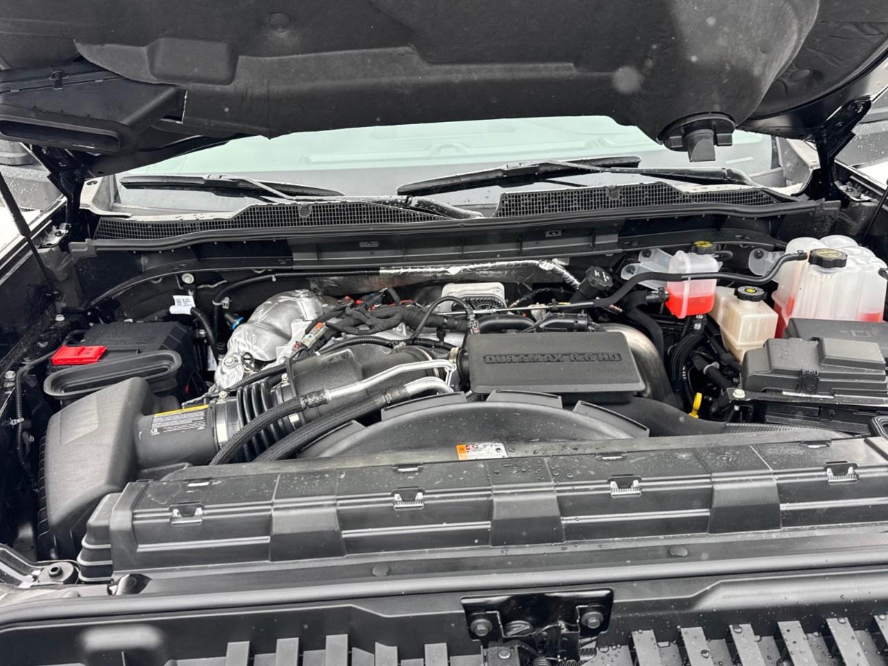 2026 Chevrolet SILVERADO 2500HD 4WD Crew Cab Standard Box Custom Photo