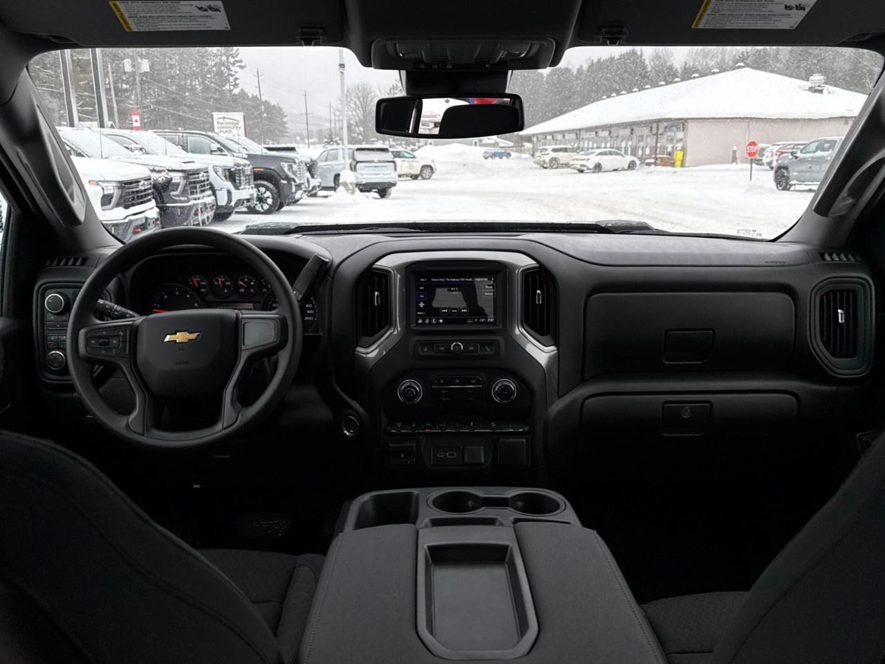 2026 Chevrolet SILVERADO 2500HD 4WD Crew Cab Standard Box Custom Photo