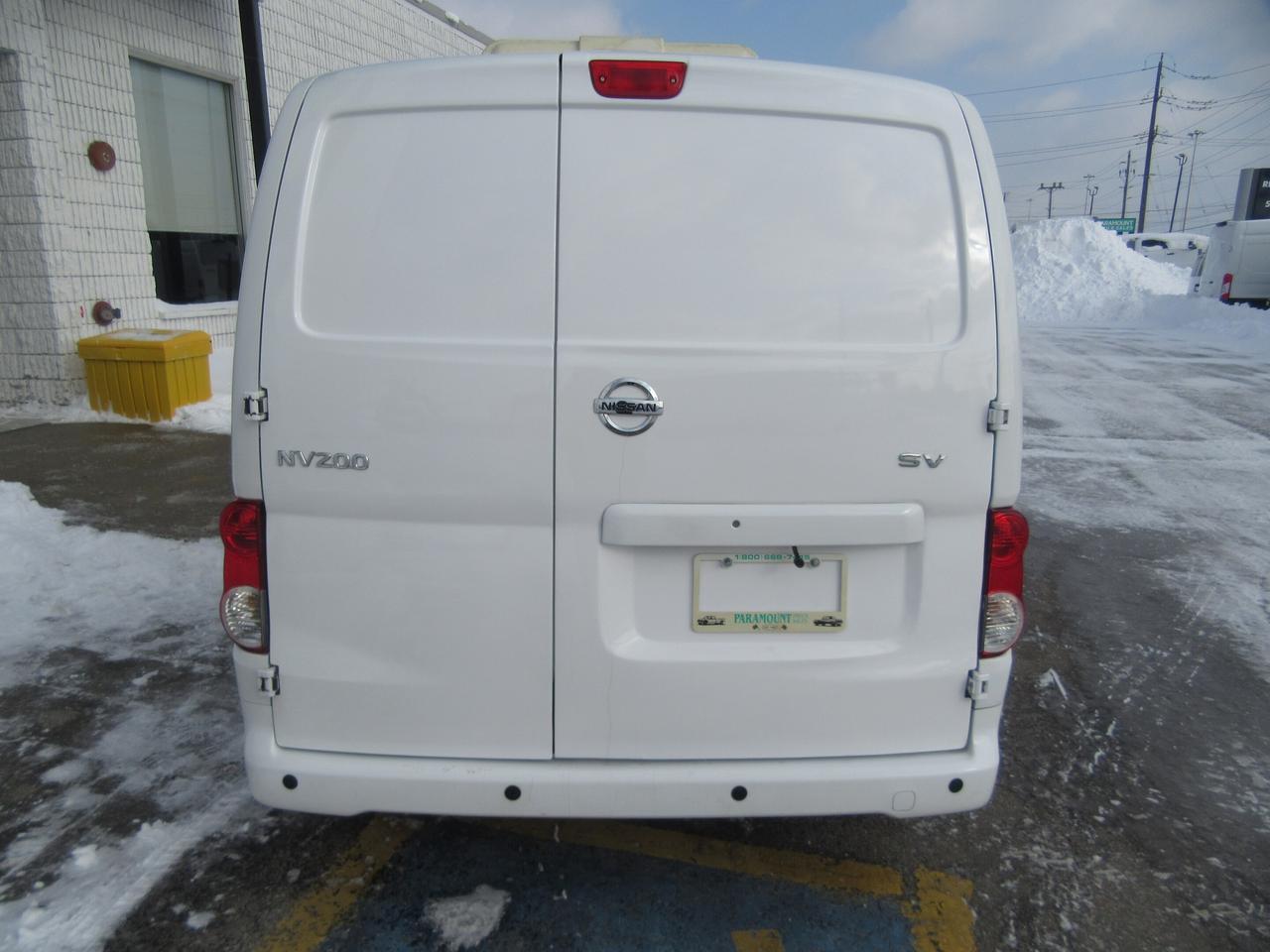 2015 Nissan NV200 SV WITH REEFER SYSTEM Photo