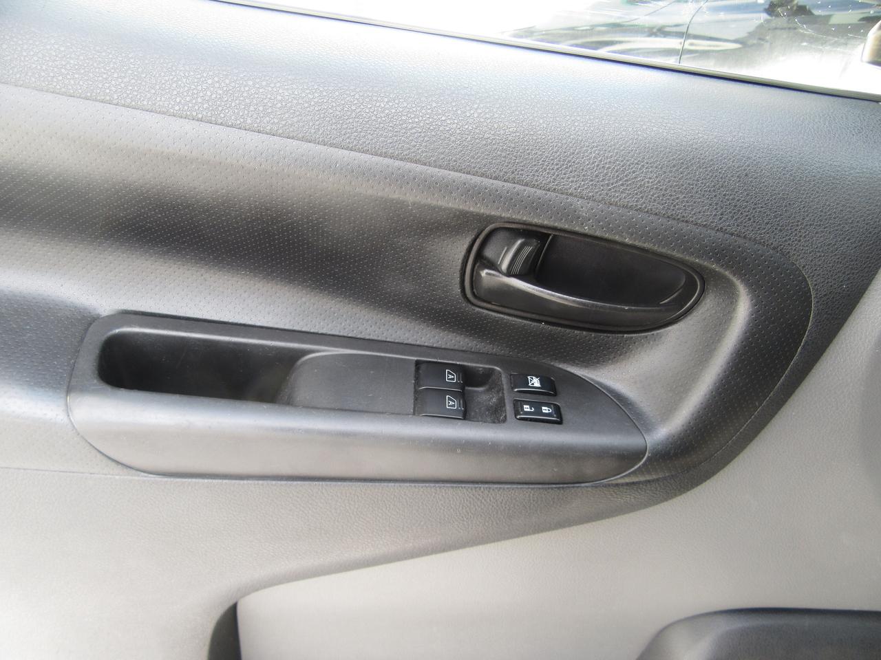 2015 Nissan NV200 SV WITH REEFER SYSTEM Photo