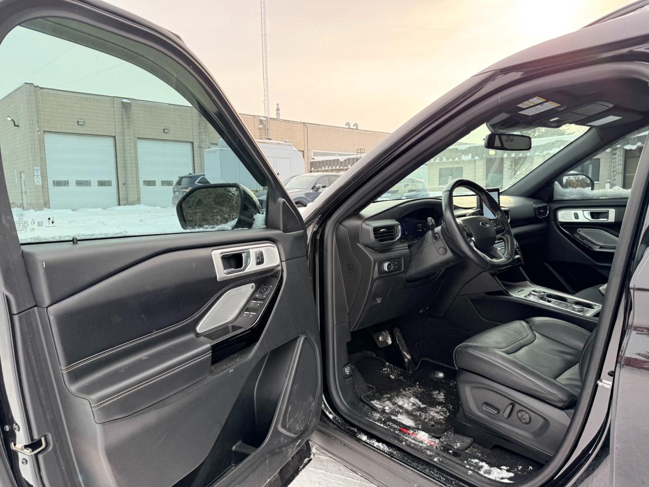 2022 Ford Explorer ST 4dr 4x4 Photo