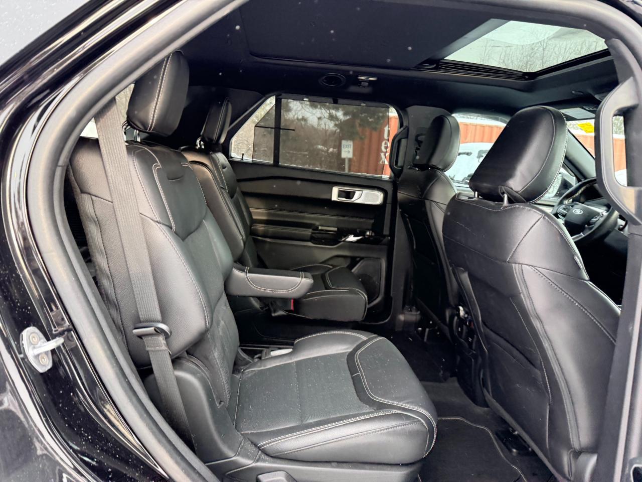 2022 Ford Explorer ST 4dr 4x4 Photo