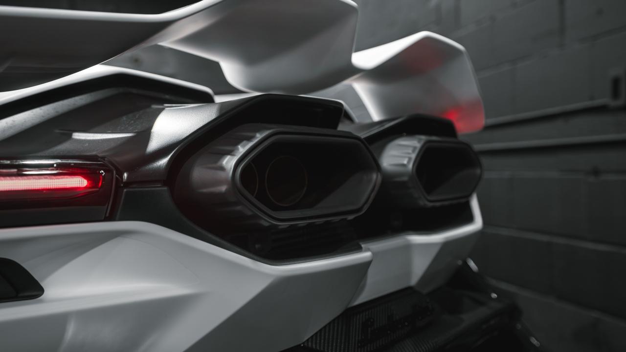 2025 Lamborghini Revuelto 1,001 horsepower Photo