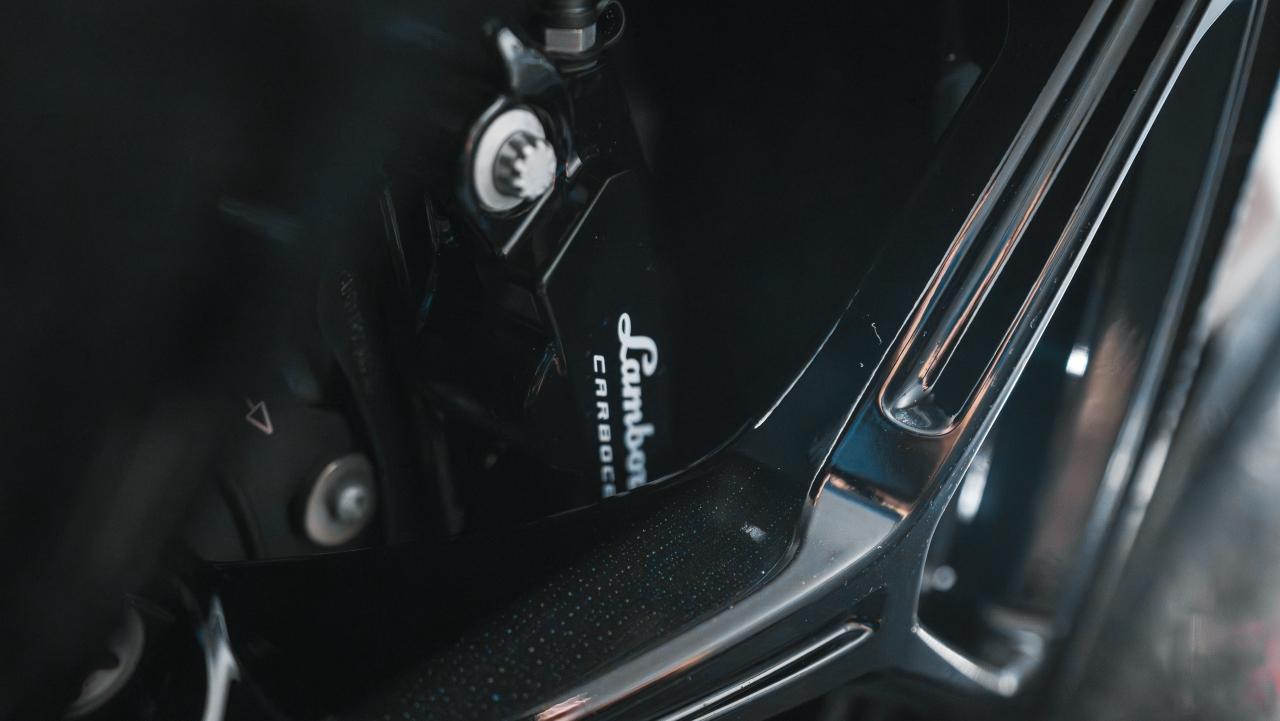 2025 Lamborghini Revuelto 1,001 horsepower Photo