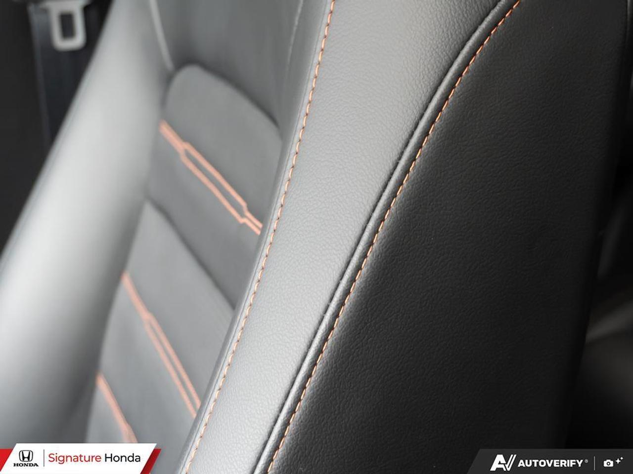 2023 Honda CR-V Hybrid Touring Photo