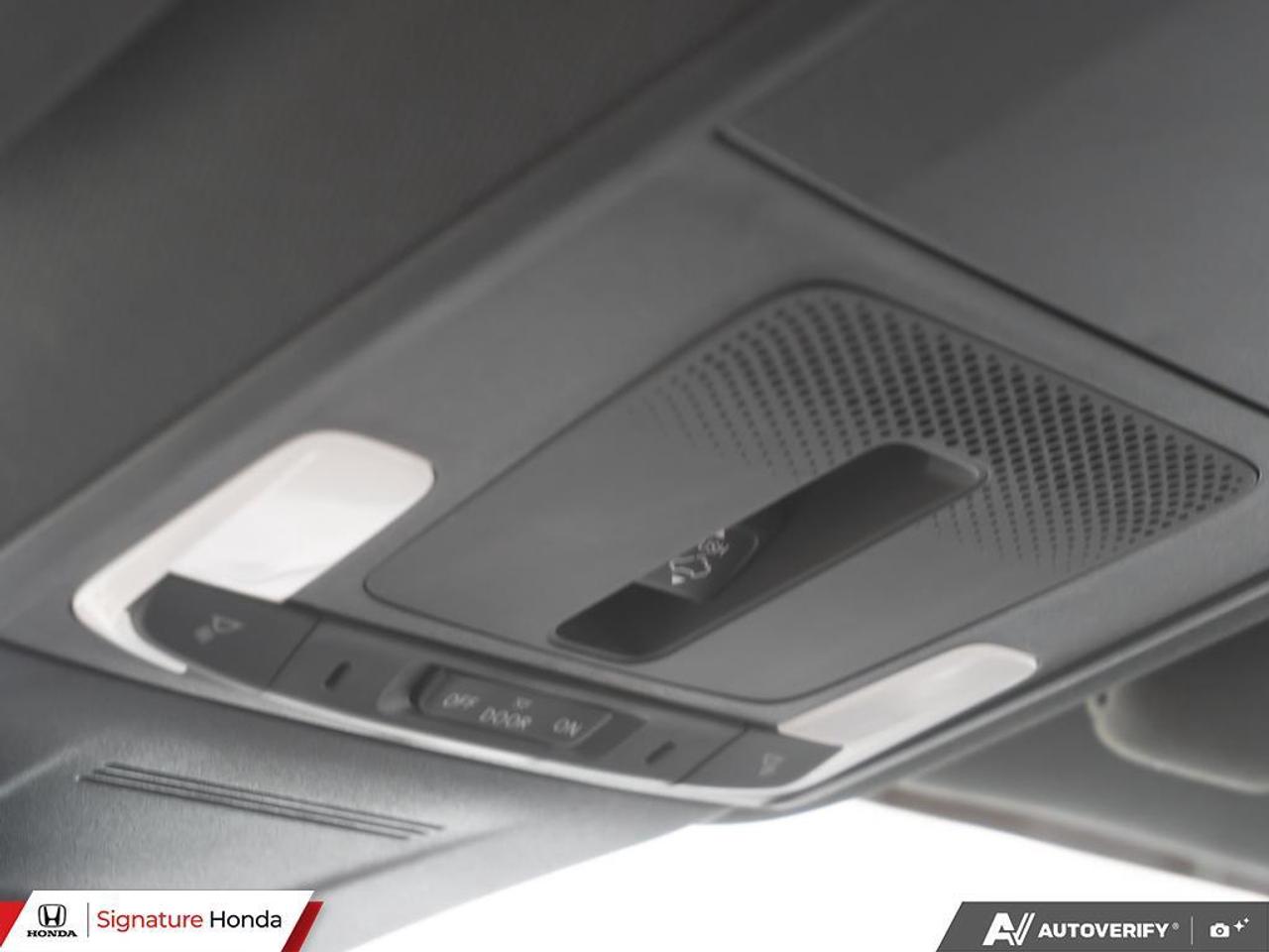 2023 Honda CR-V Hybrid Touring Photo