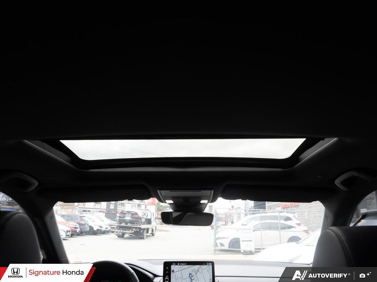 2023 Honda CR-V Hybrid Touring Photo