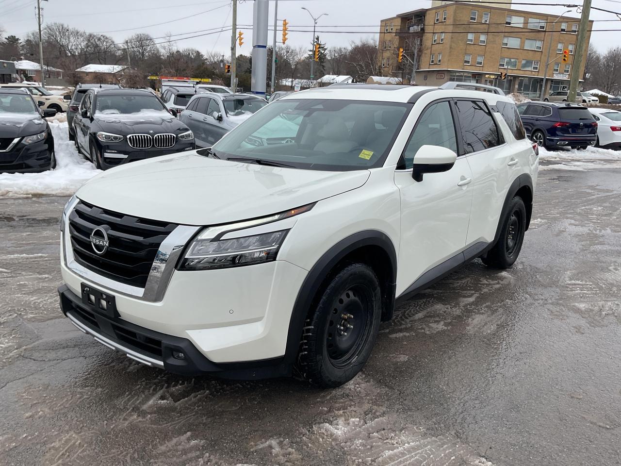 2023 Nissan Pathfinder SL 4dr 4x4 Photo