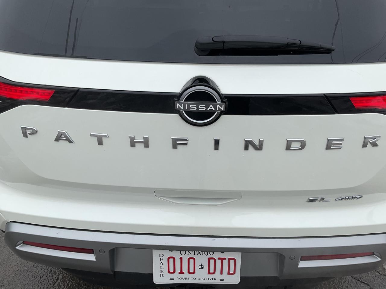 2023 Nissan Pathfinder SL 4dr 4x4 Photo