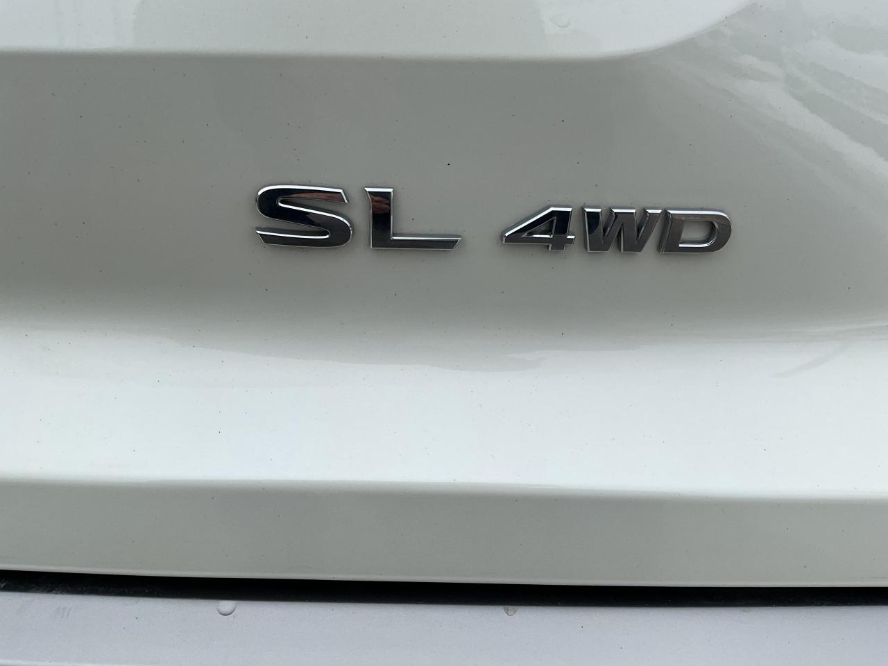 2023 Nissan Pathfinder SL 4dr 4x4 Photo