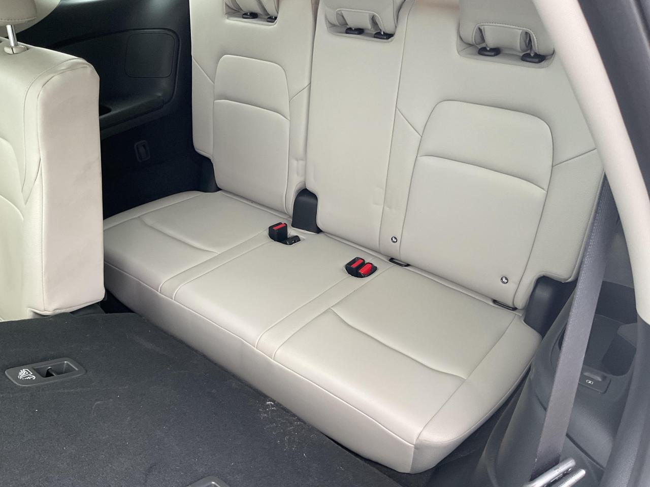 2023 Nissan Pathfinder SL 4dr 4x4 Photo