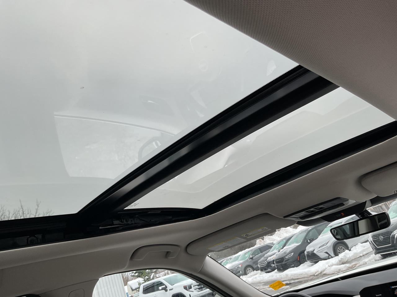 2023 Nissan Pathfinder SL 4dr 4x4 Photo