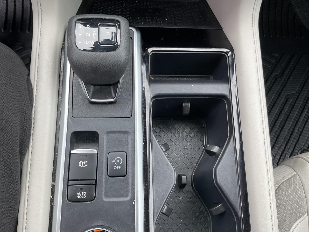 2023 Nissan Pathfinder SL 4dr 4x4 Photo