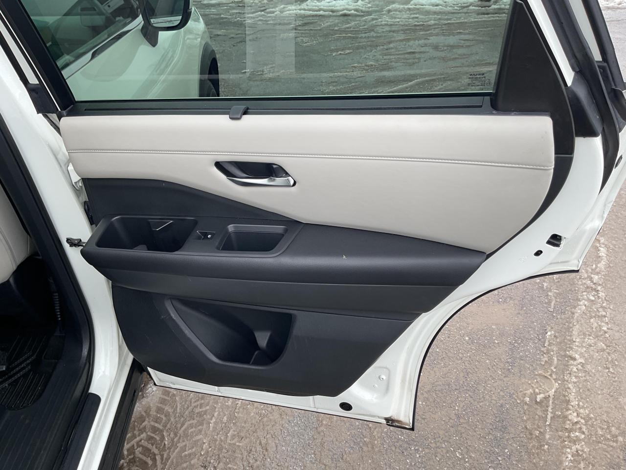 2023 Nissan Pathfinder SL 4dr 4x4 Photo