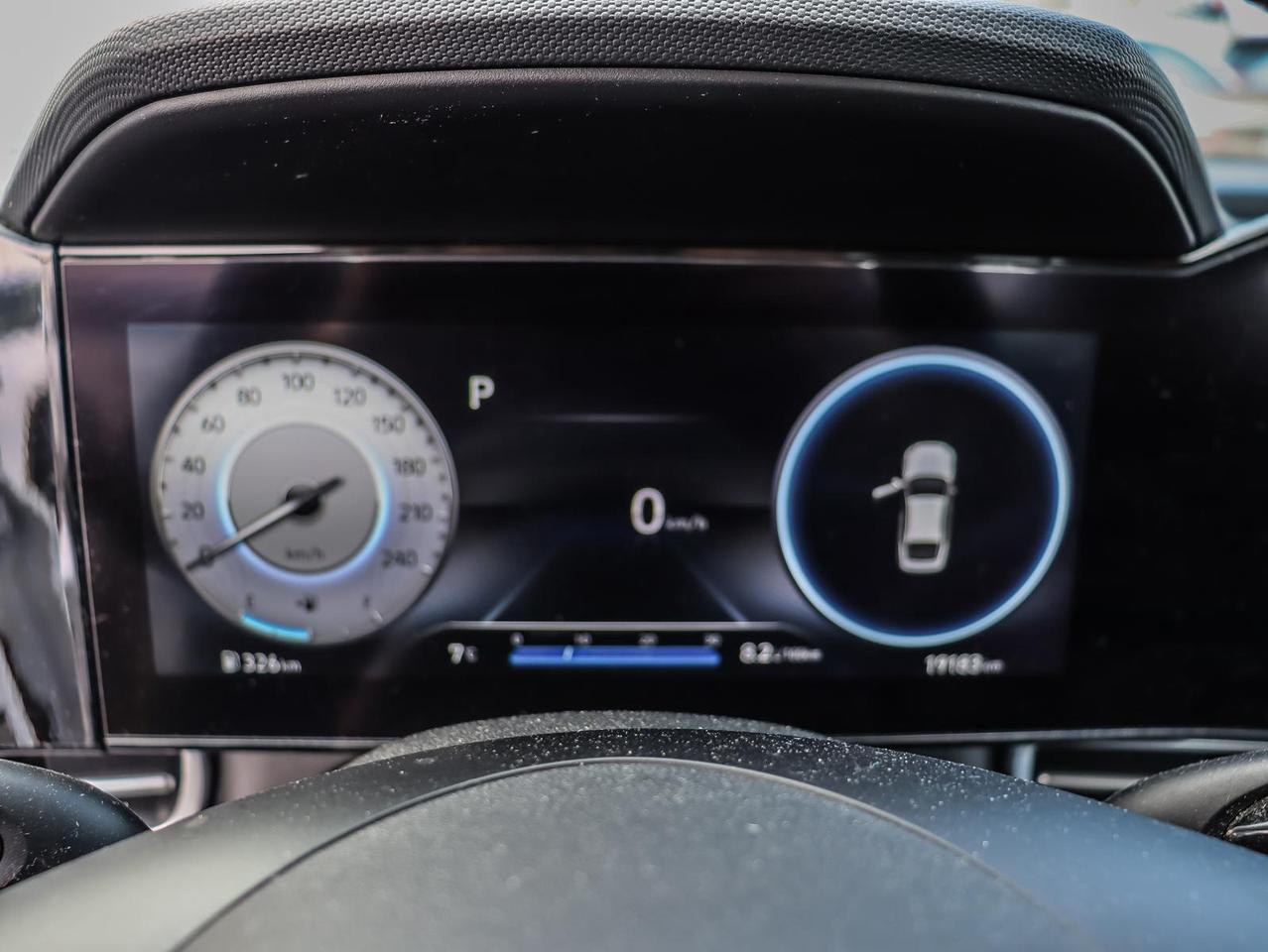 2023 Hyundai Elantra Luxury 4dr Sedan Photo