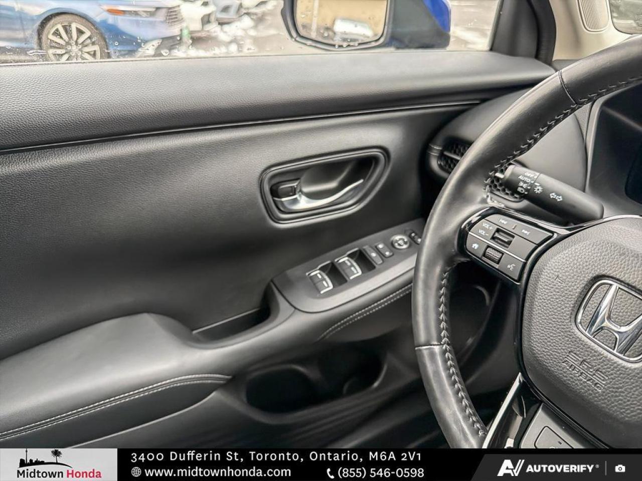 2024 Honda HR-V *LEATHER INTERIOR / SERVICED AT MIDTOWN / HEATED S Photo