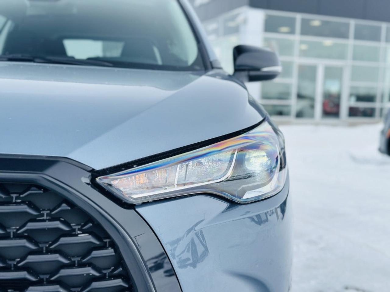 2025 Toyota Corolla Cross LE Photo