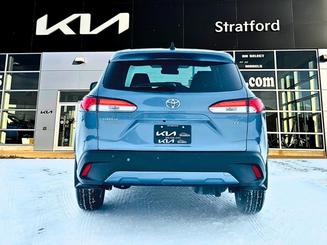 2025 Toyota Corolla Cross LE Photo