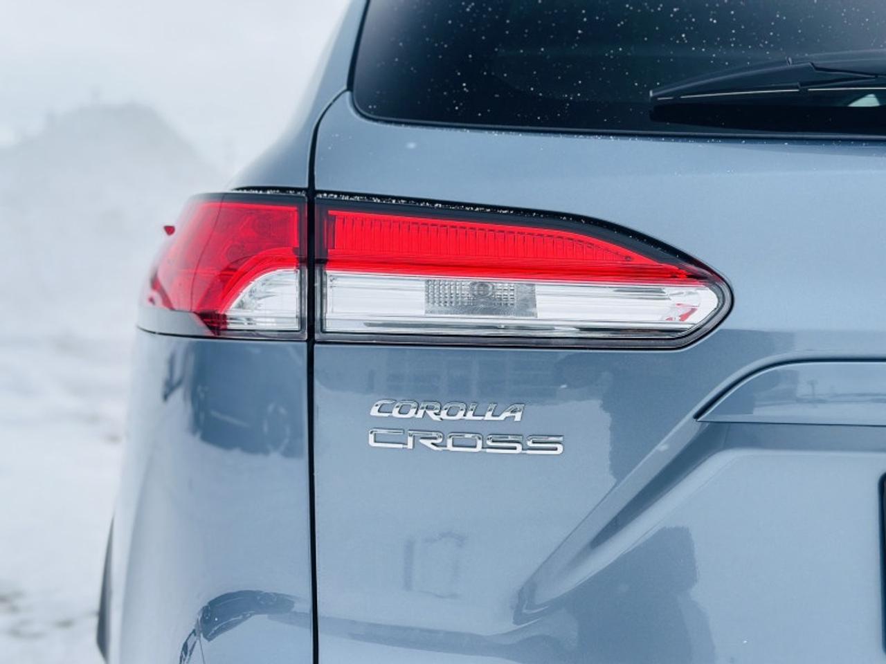 2025 Toyota Corolla Cross LE Photo