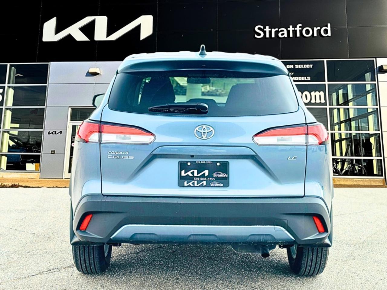 2025 Toyota Corolla Cross LE Photo