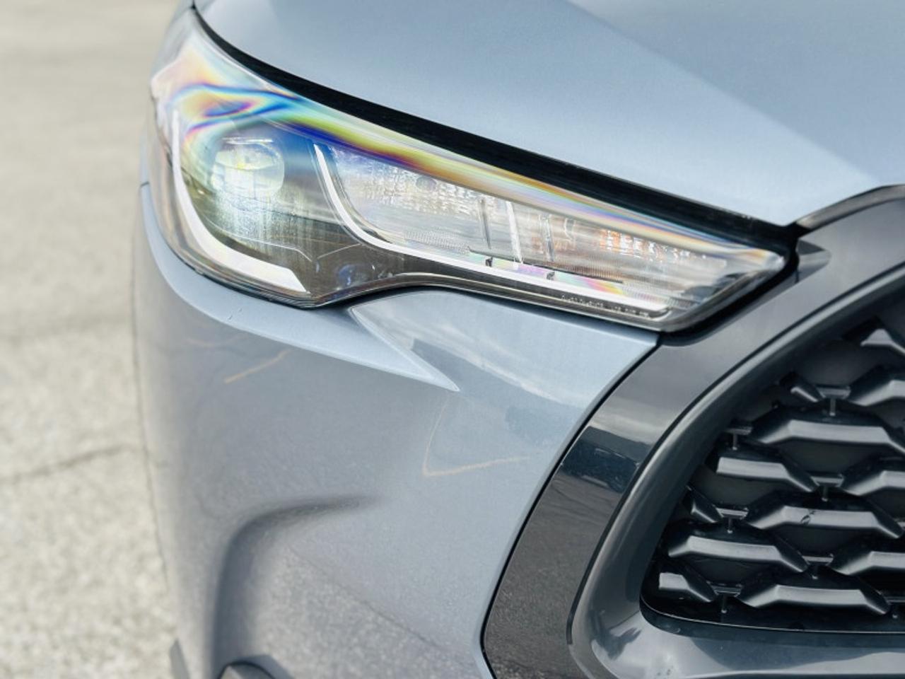 2025 Toyota Corolla Cross LE Photo