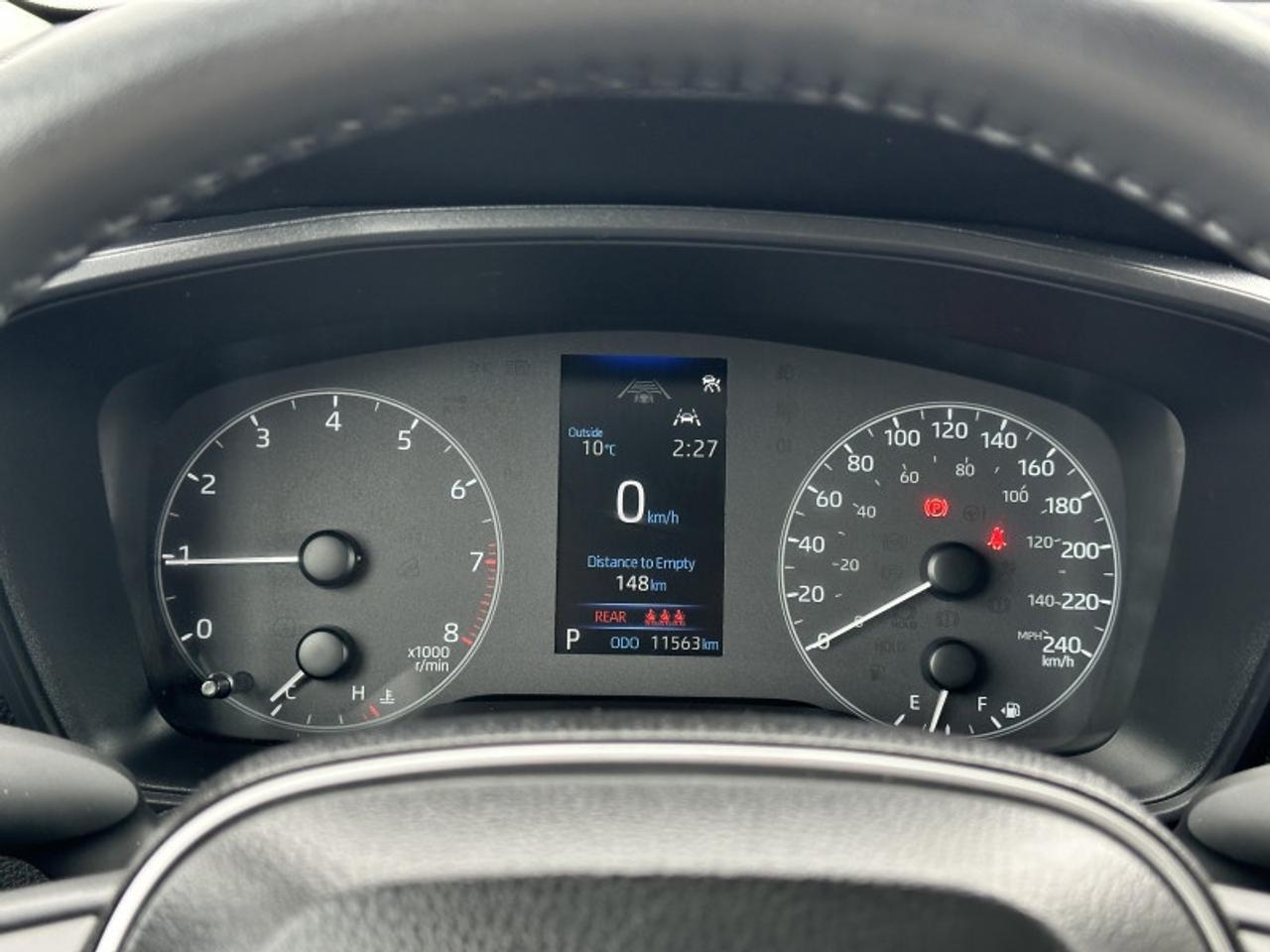 2025 Toyota Corolla Cross LE Photo