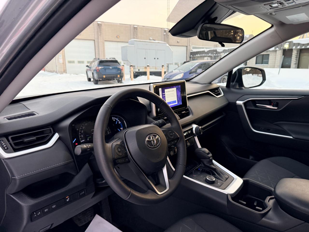 2023 Toyota RAV4 Hybrid XLE 4dr All-Wheel Drive Photo3