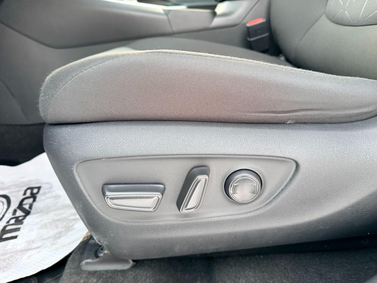 2023 Toyota RAV4 Hybrid XLE 4dr All-Wheel Drive Photo