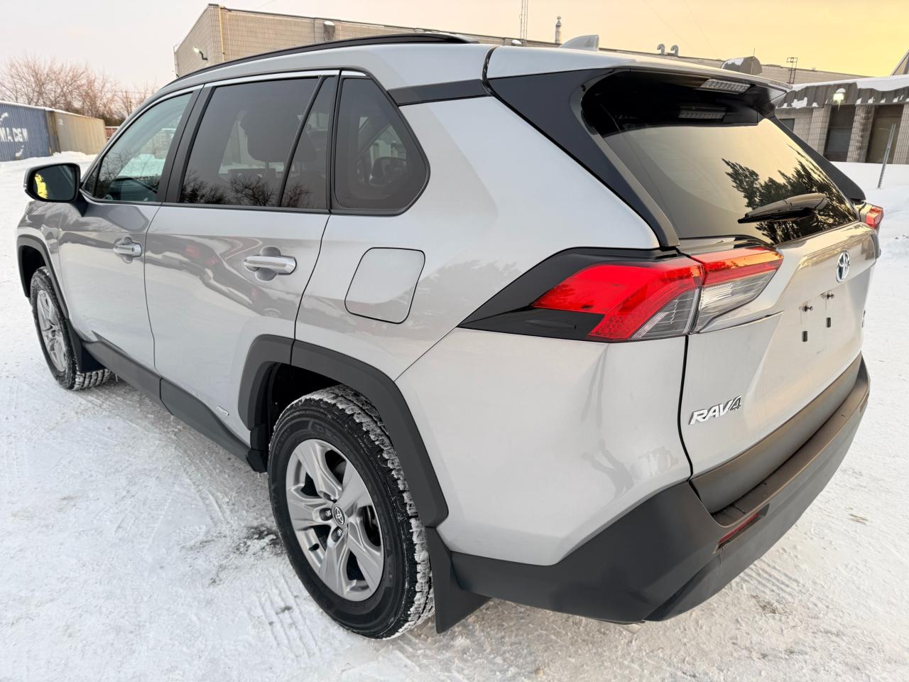 2023 Toyota RAV4 Hybrid XLE 4dr All-Wheel Drive Photo