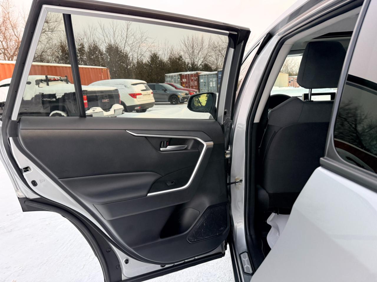 2023 Toyota RAV4 Hybrid XLE 4dr All-Wheel Drive Photo