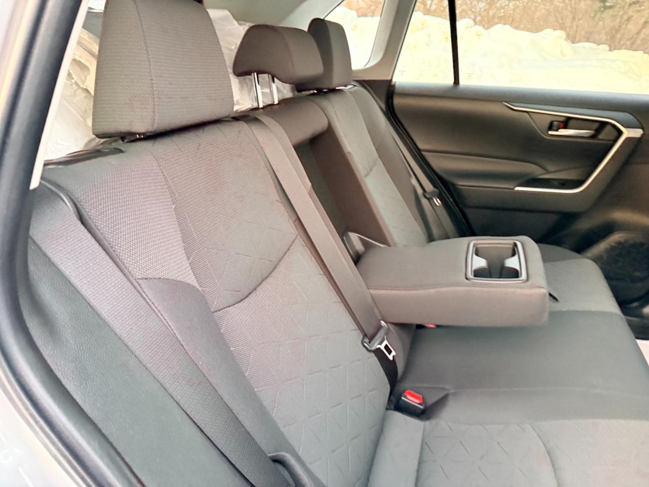 2023 Toyota RAV4 Hybrid XLE 4dr All-Wheel Drive Photo