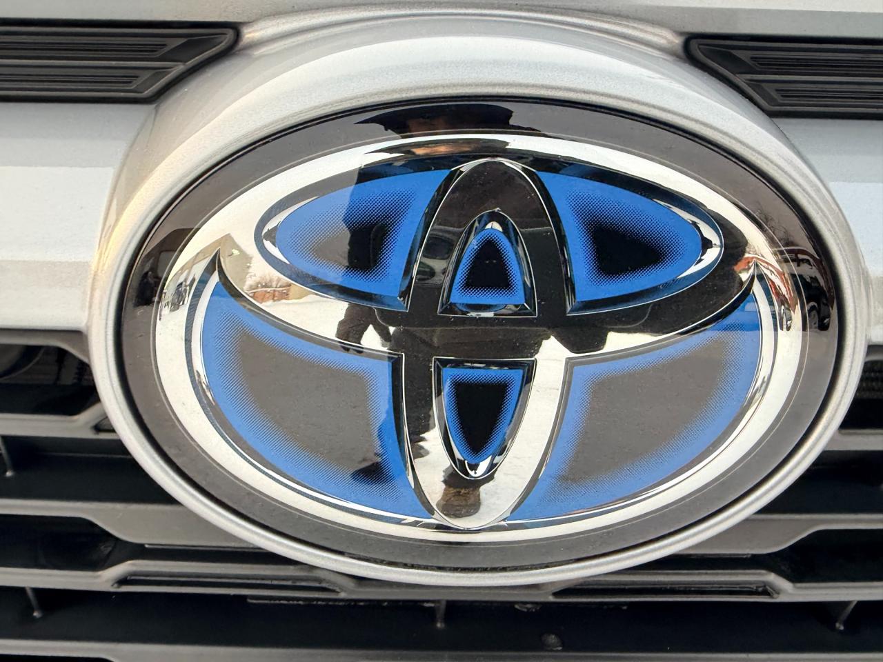 2023 Toyota RAV4 Hybrid XLE 4dr All-Wheel Drive Photo